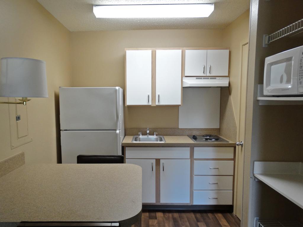 Extended Stay America Select Suites - Atlanta - Perimeter - Hammond Drive Sandy Springs Buitenkant foto
